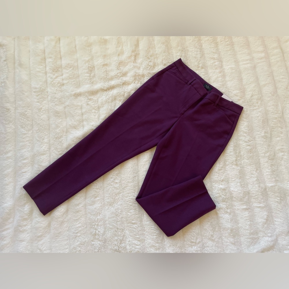 White House Black Market Pants. - Picture 3 of 8